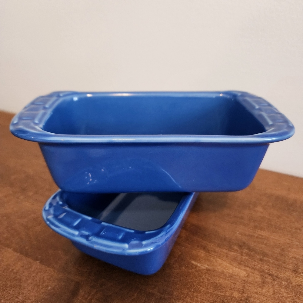One (1) Longaberger Woven Traditions small loaf dish, cornflower